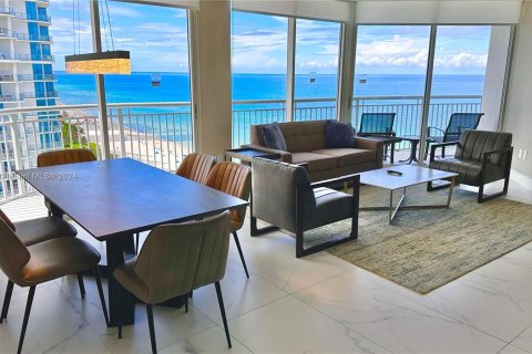 Condo in Sunny Isles Beach, Florida, 3 bedrooms  № 1328580 - photo 11