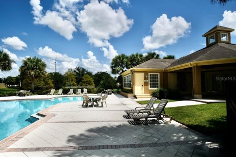 Condo in Zephyrhills, Florida, 2 bedrooms  № 1359809 - photo 23