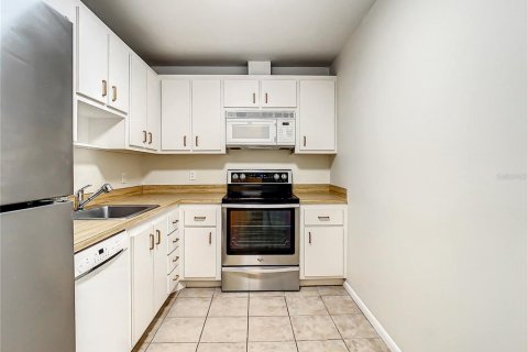 Condominio en venta en Tampa, Florida, 2 dormitorios, 87.14 m2 № 907056 - foto 8