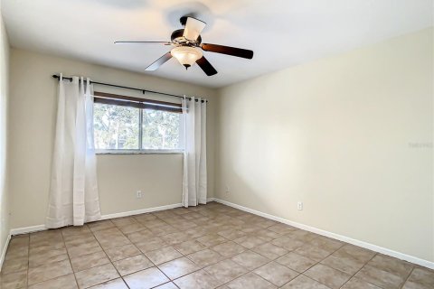 Copropriété à vendre à Tampa, Floride: 2 chambres, 87.14 m2 № 907056 - photo 24