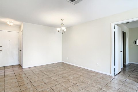 Copropriété à vendre à Tampa, Floride: 2 chambres, 87.14 m2 № 907056 - photo 14