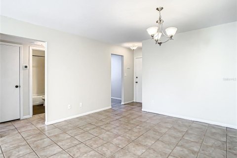 Condominio en venta en Tampa, Florida, 2 dormitorios, 87.14 m2 № 907056 - foto 13