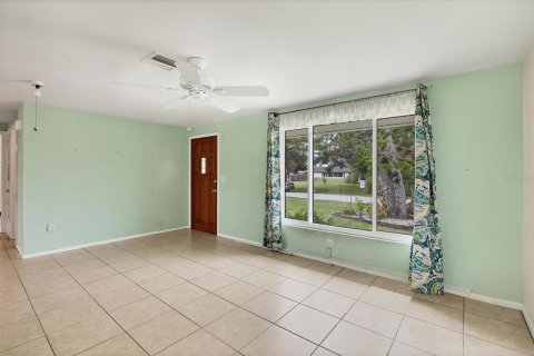 Villa ou maison à vendre à Port Charlotte, Floride: 2 chambres, 145.67 m2 № 1381061 - photo 6