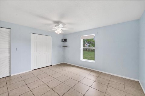 House in Port Charlotte, Florida 2 bedrooms, 145.67 sq.m. № 1381061 - photo 21