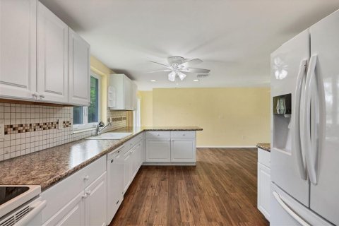 Villa ou maison à vendre à Port Charlotte, Floride: 2 chambres, 145.67 m2 № 1381061 - photo 15