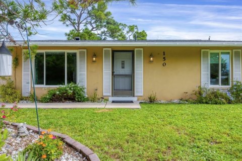 Villa ou maison à vendre à Port Charlotte, Floride: 2 chambres, 145.67 m2 № 1381061 - photo 1