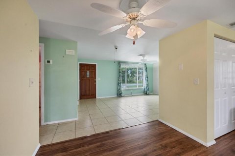 Villa ou maison à vendre à Port Charlotte, Floride: 2 chambres, 145.67 m2 № 1381061 - photo 11