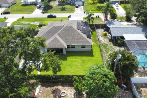 House in Port St. Lucie, Florida 3 bedrooms, 191.29 sq.m. № 1235185 - photo 30