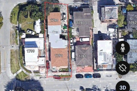 Immobilier commercial à vendre à Miami, Floride: 257.34 m2 № 1077712 - photo 3