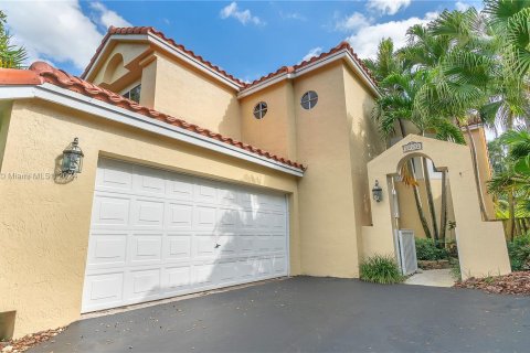 Villa ou maison à vendre à Plantation, Floride: 3 chambres, 203.18 m2 № 1077713 - photo 3