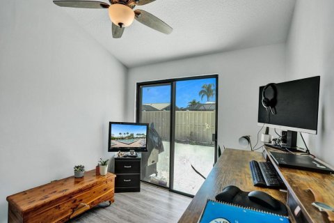 Townhouse in Palm Beach Gardens, Florida 3 bedrooms, 118.54 sq.m. № 1155919 - photo 16