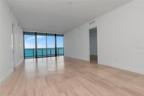 Condominio en venta en Tampa, Florida, 2 dormitorios, 223.43 m2 № 1352665 - foto 5