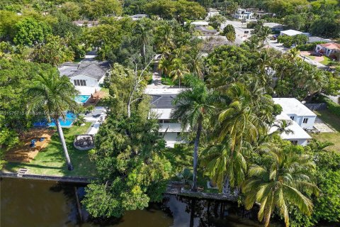 Villa ou maison à vendre à El Portal, Floride: 4 chambres, 198.07 m2 № 1141111 - photo 12