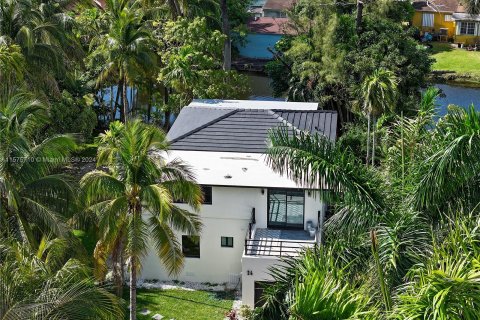 Villa ou maison à vendre à El Portal, Floride: 4 chambres, 198.07 m2 № 1141111 - photo 3