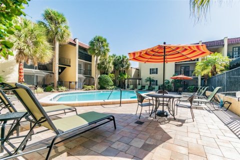 Condo in Tampa, Florida, 1 bedroom  № 1253677 - photo 28