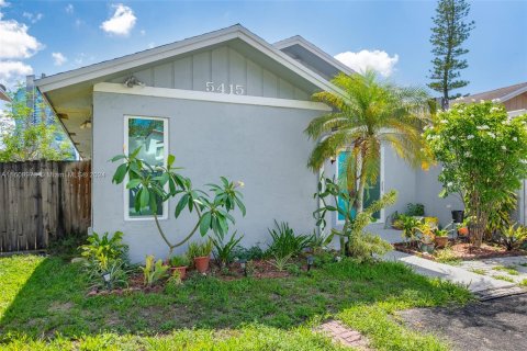 Villa ou maison à vendre à Dania Beach, Floride: 3 chambres, 137.68 m2 № 1233057 - photo 4