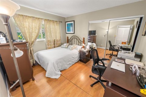 Casa en venta en Dania Beach, Florida, 3 dormitorios, 137.68 m2 № 1233057 - foto 24