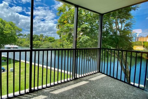 Copropriété à vendre à Aventura, Floride: 1 chambre, 68.84 m2 № 1233022 - photo 4