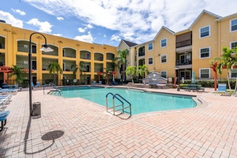 Condo in Tampa, Florida, 1 bedroom  № 1337232 - photo 2