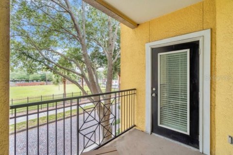 Condo in Tampa, Florida, 1 bedroom  № 1337232 - photo 22