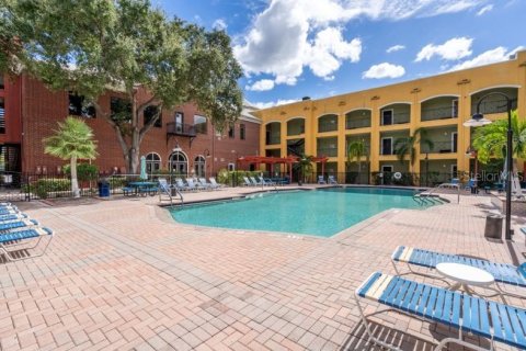 Condo in Tampa, Florida, 1 bedroom  № 1337232 - photo 24