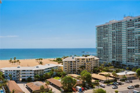 Condo in Fort Lauderdale, Florida  № 1120206 - photo 11