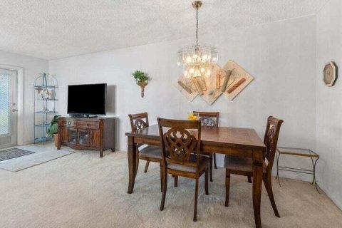 Condo in West Palm Beach, Florida, 1 bedroom  № 1118967 - photo 22