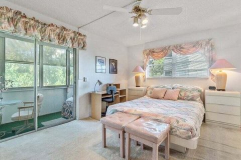 Condo in West Palm Beach, Florida, 1 bedroom  № 1118967 - photo 18