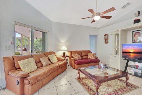 Villa ou maison à vendre à Loxahatchee Groves, Floride: 4 chambres, 182.37 m2 № 1175349 - photo 13