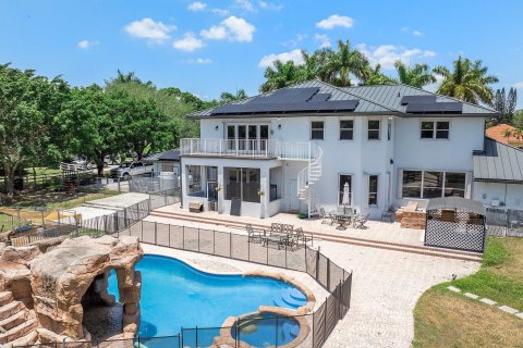 Casa en venta en Davie, Florida, 8 dormitorios, 591.14 m2 № 1175348 - foto 10