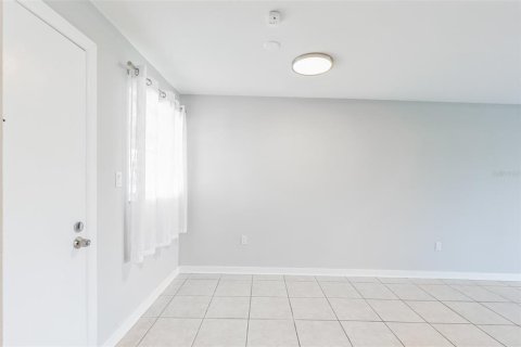 Copropriété à vendre à New Port Richey, Floride: 1 chambre, 68 m2 № 1111781 - photo 6