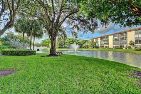 Condo in Coconut Creek, Florida, 2 bedrooms  № 1118230 - photo 23