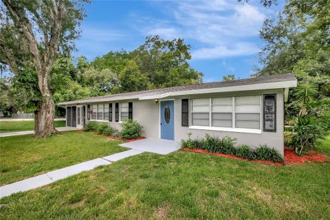 Villa ou maison à vendre à Zephyrhills, Floride: 3 chambres, 108.7 m2 № 1307502 - photo 4