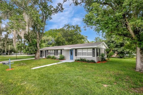 Villa ou maison à vendre à Zephyrhills, Floride: 3 chambres, 108.7 m2 № 1307502 - photo 2