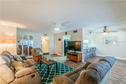 Copropriété à louer à Clearwater, Floride: 2 chambres, 88.07 m2 № 252245 - photo 5