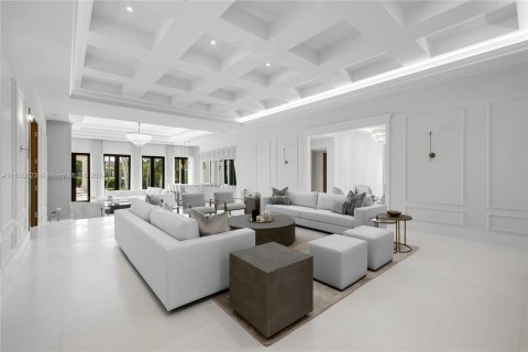 House in Coral Gables, Florida 5 bedrooms, 771.55 sq.m. № 942385 - photo 9