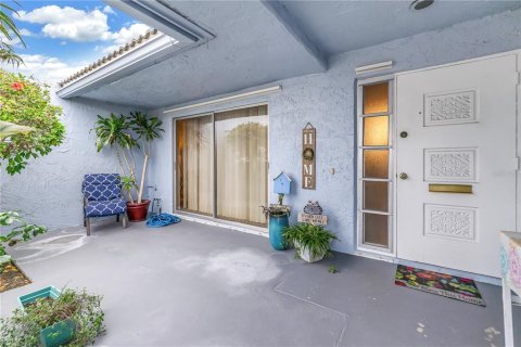 Casa en venta en Pinellas Park, Florida, 2 dormitorios, 100.8 m2 № 1016534 - foto 11