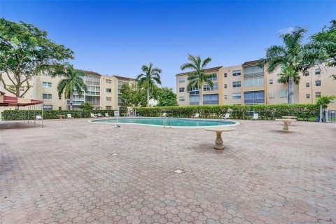 Copropriété à vendre à Lauderdale Lakes, Floride: 2 chambres, 80.36 m2 № 1154105 - photo 7