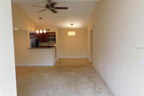 Condo in Orlando, Florida, 2 bedrooms  № 1252778 - photo 9