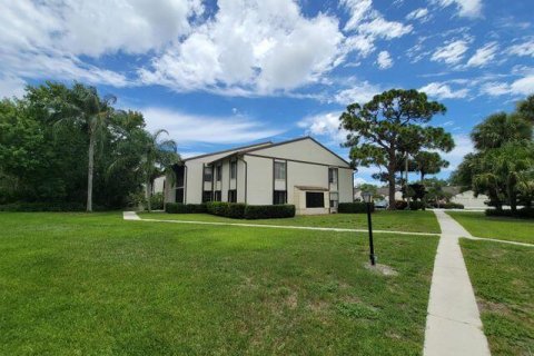 Condominio en venta en Palm City, Florida, 2 dormitorios, 103.21 m2 № 1221294 - foto 1