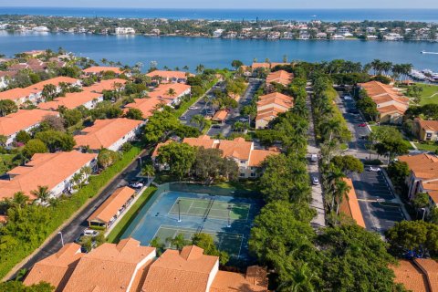 Copropriété à vendre à Hypoluxo, Floride: 2 chambres, 102.66 m2 № 949902 - photo 10