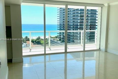 Copropriété à vendre à Miami Beach, Floride: 2 chambres, 90.12 m2 № 1316192 - photo 23