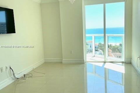 Copropriété à vendre à Miami Beach, Floride: 2 chambres, 90.12 m2 № 1316192 - photo 8