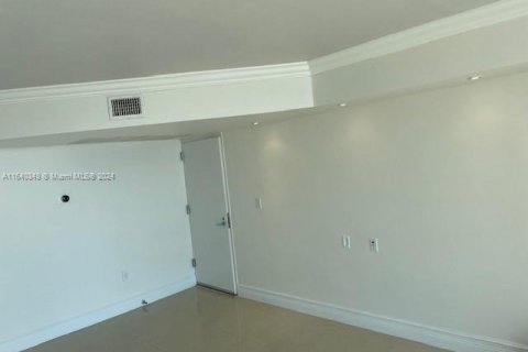 Copropriété à vendre à Miami Beach, Floride: 2 chambres, 90.12 m2 № 1316192 - photo 26