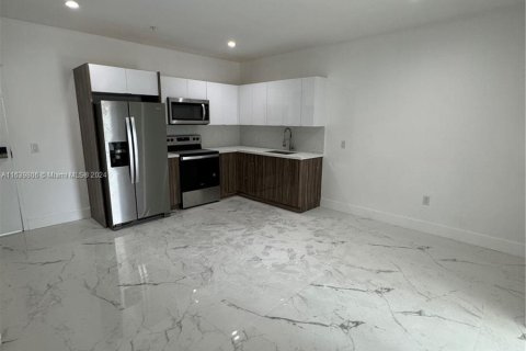 Immobilier commercial à vendre à Miami, Floride: 374.02 m2 № 1316151 - photo 24