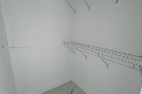 Immobilier commercial à vendre à Miami, Floride: 374.02 m2 № 1316151 - photo 21