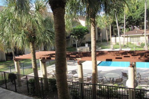 Copropriété à vendre à Coral Springs, Floride: 3 chambres, 117.34 m2 № 832813 - photo 8