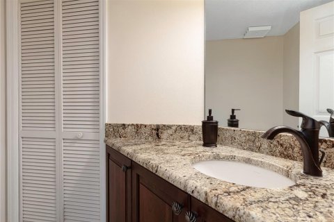 Condo in Longwood, Florida, 3 bedrooms  № 1355716 - photo 13