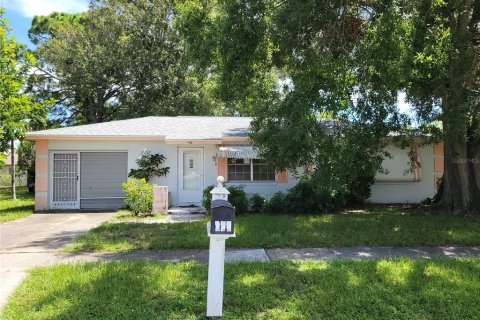 House in Vero Beach, Florida 2 bedrooms, 72.28 sq.m. № 1372258 - photo 1