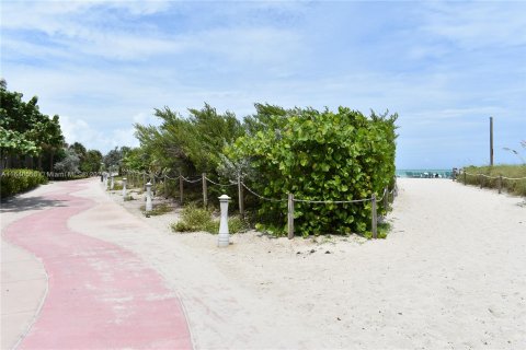 Copropriété à vendre à Miami Beach, Floride: 1 chambre, 62.8 m2 № 1329403 - photo 15